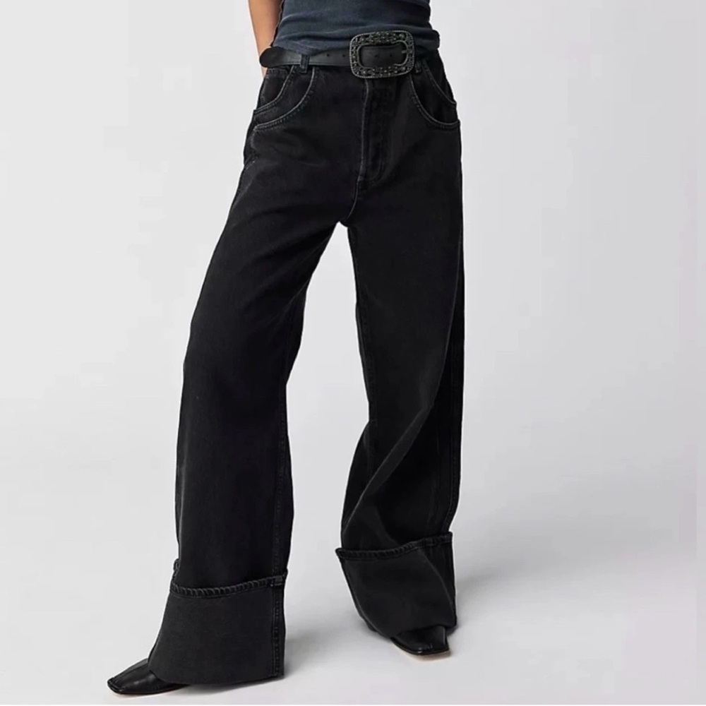 GUC Women We the Free People Final Countdown Cuffed Boyfriend Black Jean Sz 28